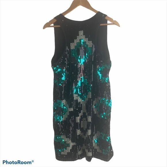 Donna Morgan Black, Green, Silver Sleeveless Sequinned Mini Dress Size 10 - Picture 2 of 6